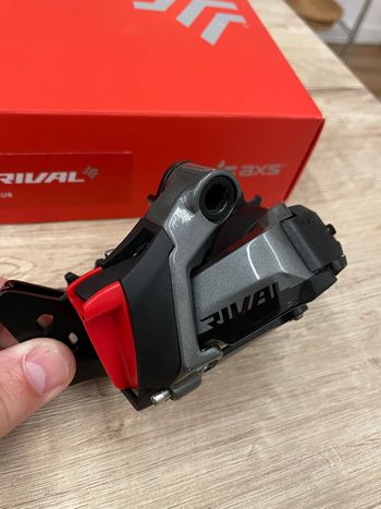 Used Sram Rival eTap AXS D1 Wireless 12v 2025 bike — image 7 of 8
