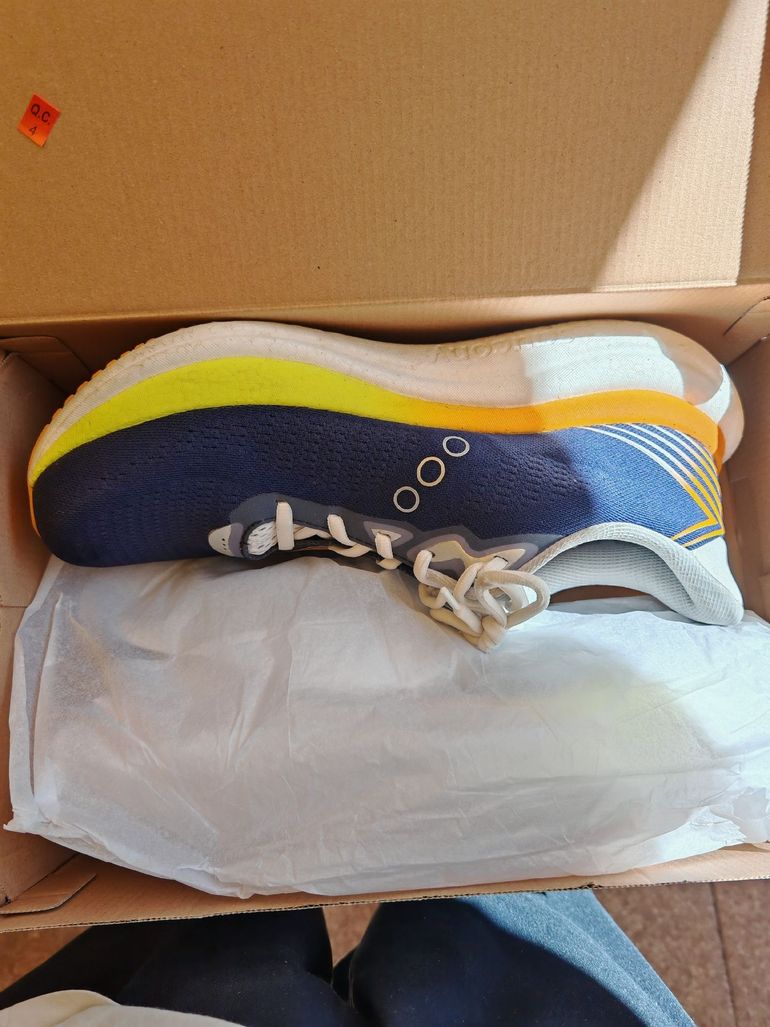 Used Saucony Triumph 23 2026 bike — image 9 of 9
