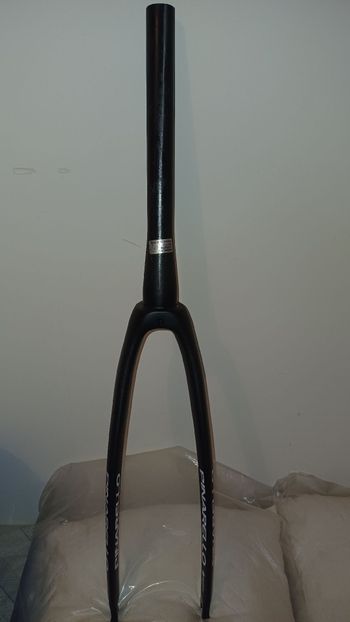 Used Pinarello F8 Fork 2022 bike — image 12 of 13