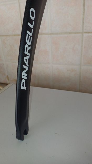 Used Pinarello F8 Fork 2022 bike — image 5 of 13