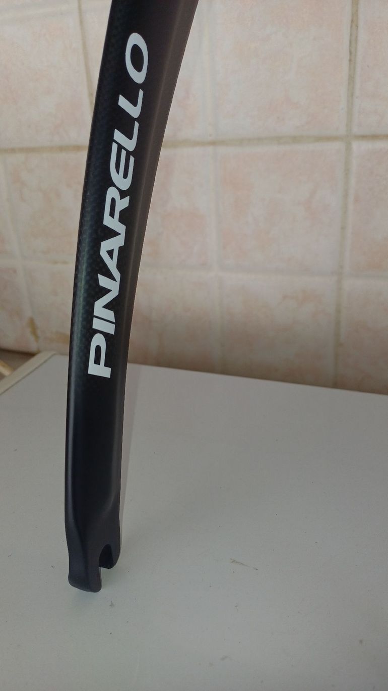 Used Pinarello F8 Fork 2022 bike — image 5 of 13