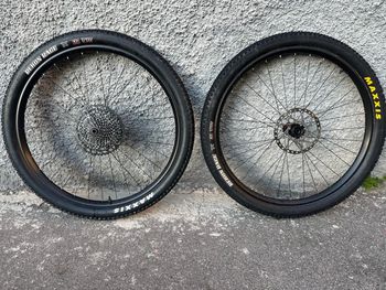 Used Syncros x-30 se 2025 bike — image 3 of 4