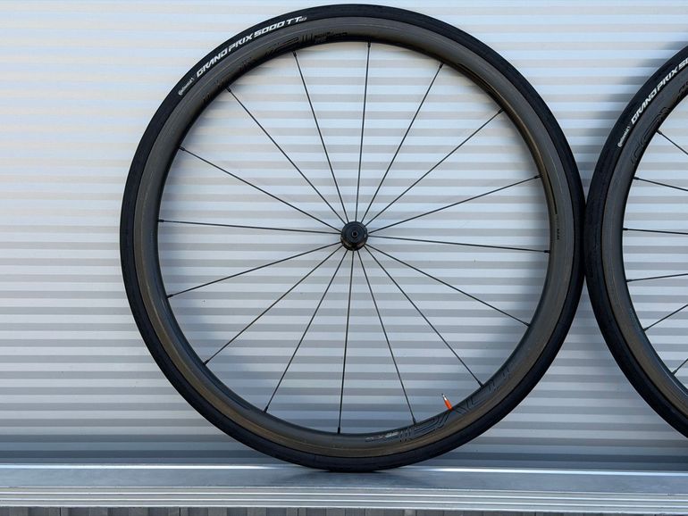 Used Roval Rapide CLX 32 2020 bike — image 4 of 11