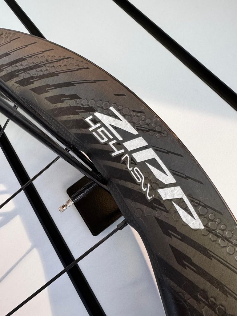 Used Zipp Ruota Anteriore 454 NSW 2024 bike — image 3 of 4