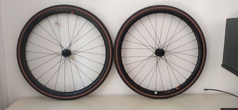 Used Teravail Circos Laufradsatz bike — image 2 of 7