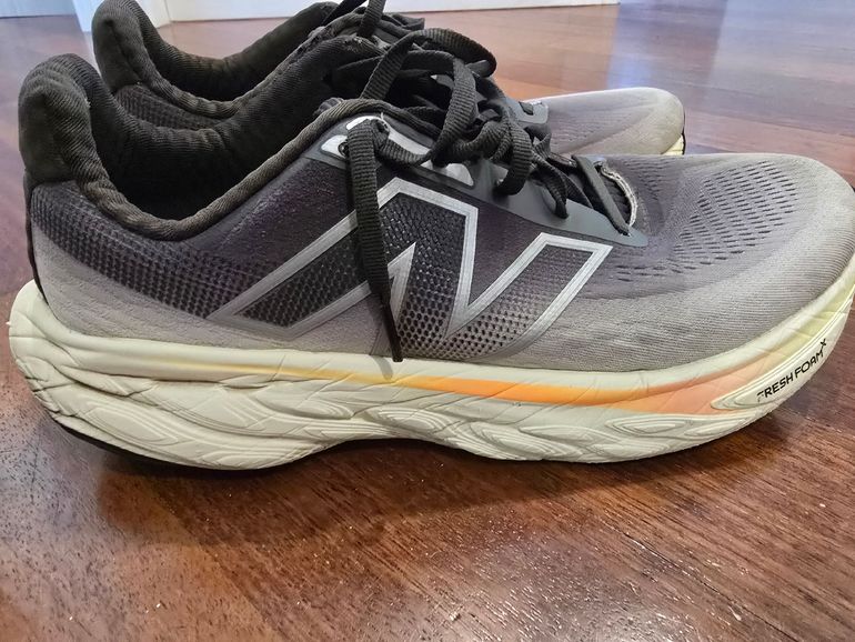 Used New Balance Fresh Foam X 1080v14 2025 bike — image 5 of 5
