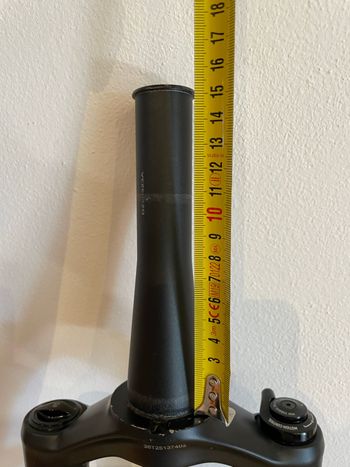 Used RockShox Reba RL 100 mm 2025 bike — image 8 of 10