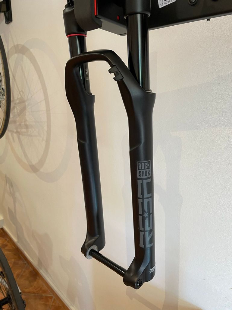 Used RockShox Reba RL 100 mm 2025 bike — image 4 of 10