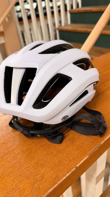 Used Giro Aries Spherical Helmet 2026 bike — image 6 of 14