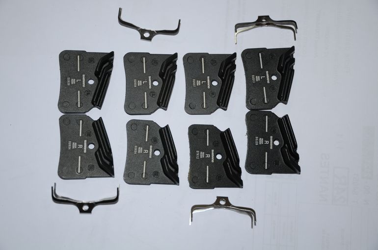 Used Shimano N03A Ventilated Brake Pads bike — image 1 of 2