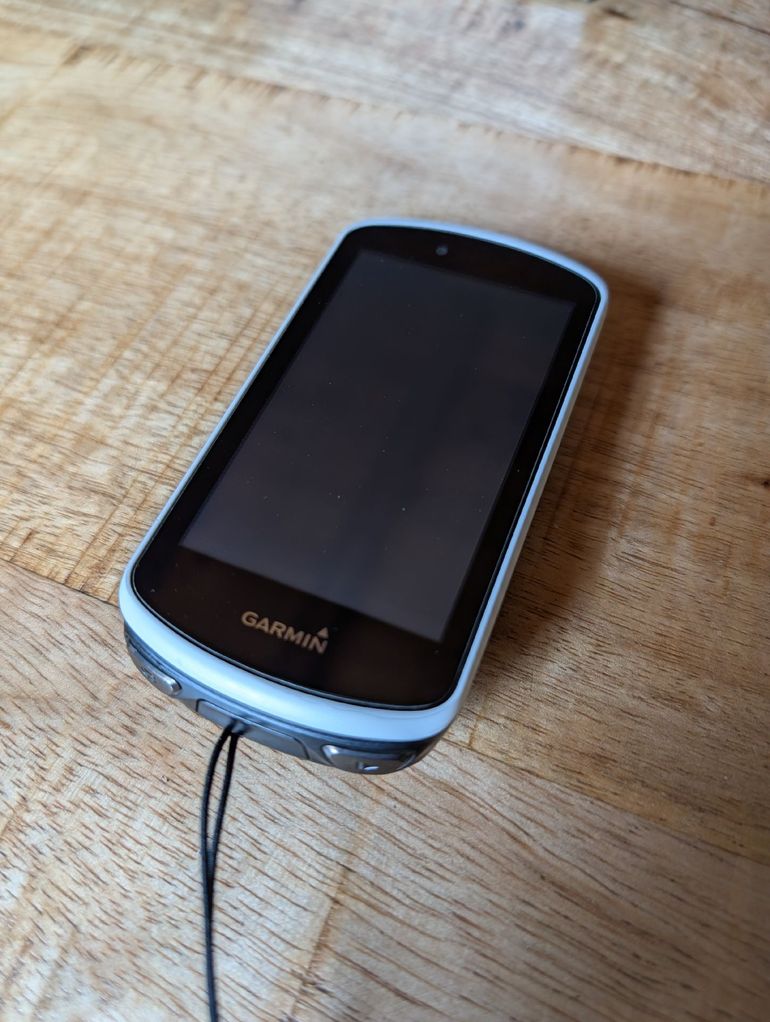 Used Garmin Edge 1030 + Speed Sensor bike — image 2 of 6