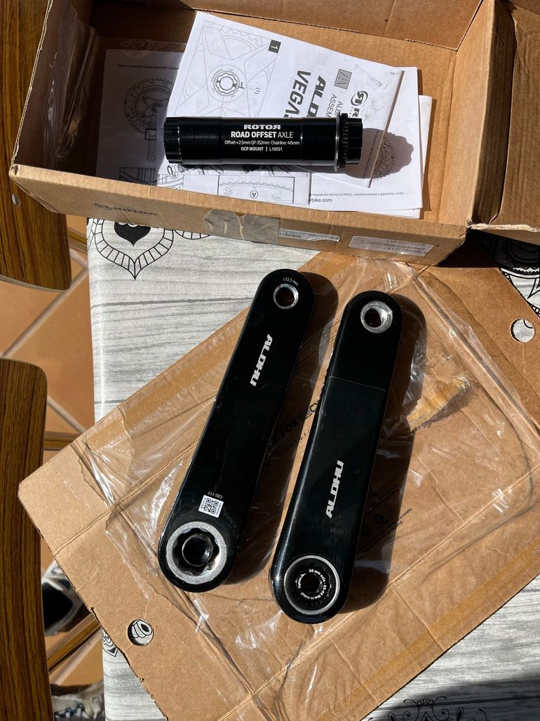 Used Rotor Aldhu Carbon Crankset bike — image 1 of 6