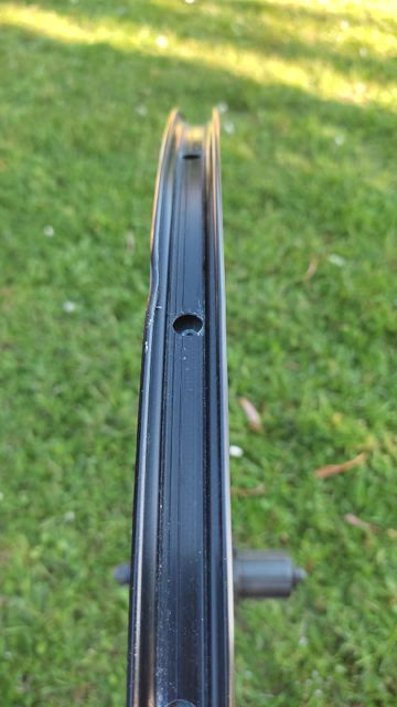 Used Mavic Aksium 2023 bike — image 4 of 6