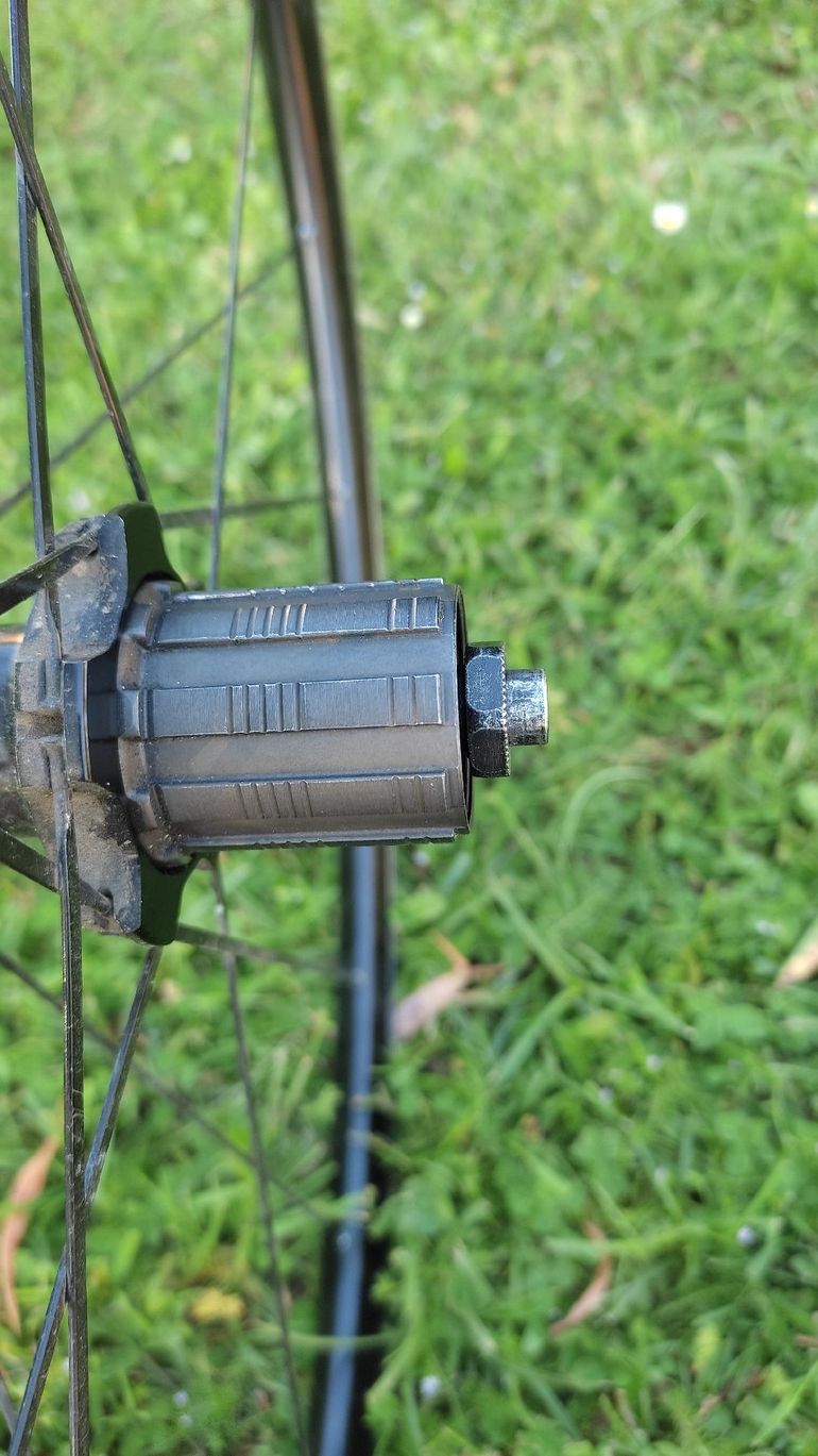 Used Mavic Aksium 2023 bike — image 5 of 6