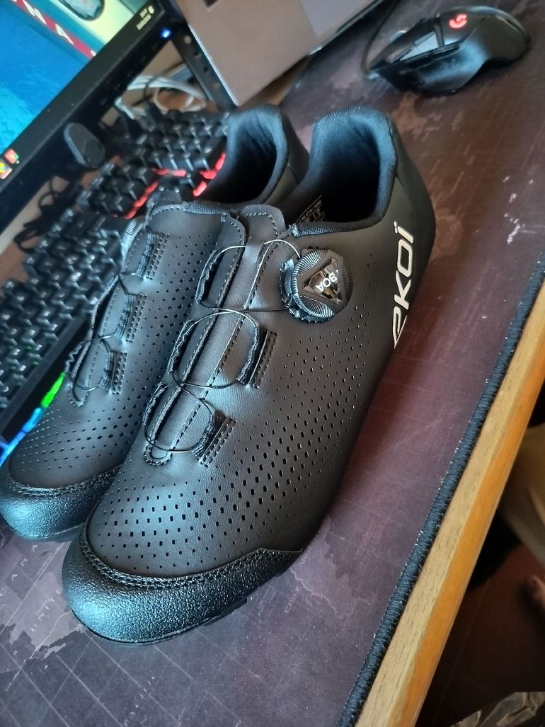 Used Ekoi XC S4 Nere MTB/Gravel Shoes Size 42 bike — image 1 of 7