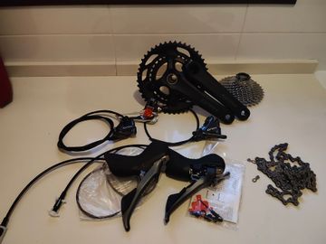 Used Shimano GRX RX810 2025 bike — image 1 of 7