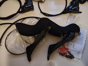 Used Shimano GRX RX810 2025 bike — image 5 of 9