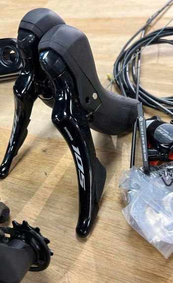 Used Shimano 105 12-speed Complete 2026 bike — image 3 of 8