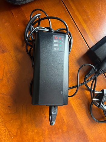 Used BMZ Chargeur Pour Vélo Brompton 36v 2a - 5 Broches 2023 bike