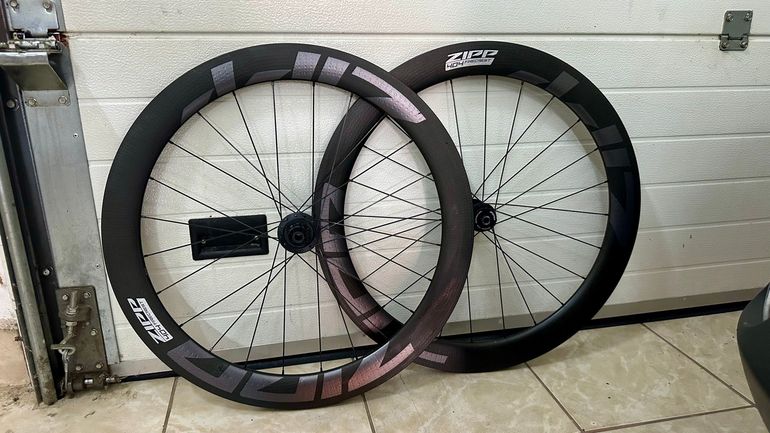 Used Zipp 404 Firecrest Carbon Tubeless Disc Wheelset 2025 bike — image 1 of 2