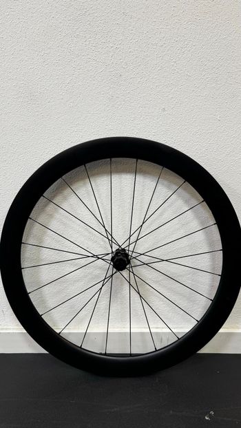 Used Bontrager Aeolus Pro 51 TLR Disc Road Wheel 2024 bike — image 4 of 5