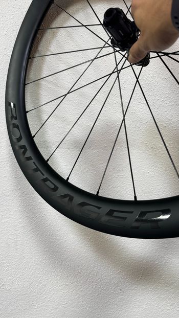 Used Bontrager Aeolus Pro 51 TLR Disc Road Wheel 2024 bike — image 2 of 5