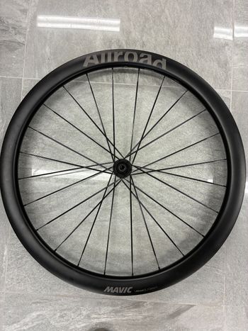 Used Mavic Allroad SL Carbon 2025 bike — image 5 of 5