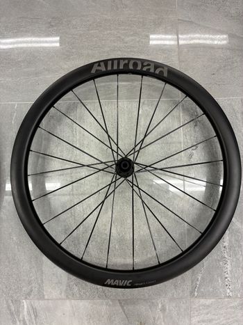 Used Mavic Allroad SL Carbon 2025 bike — image 2 of 5
