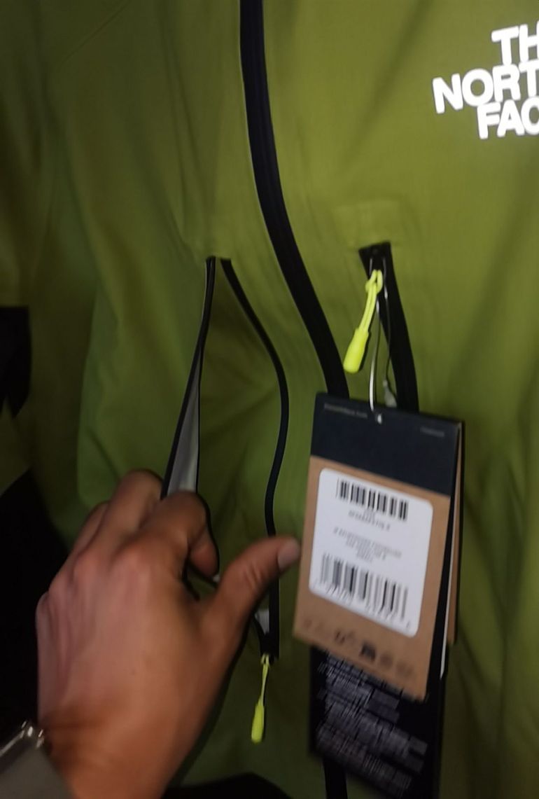 Used The North Face guscio balmenhorn futurlight 2026 bike — image 4 of 7