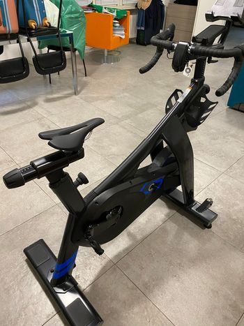 Used Stages SB20 Smart Bike 2021 bike — image 4 of 4
