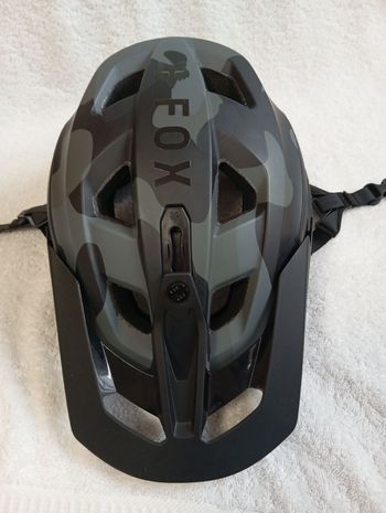 Used Fox Casco Helmet 2026 bike — image 4 of 10