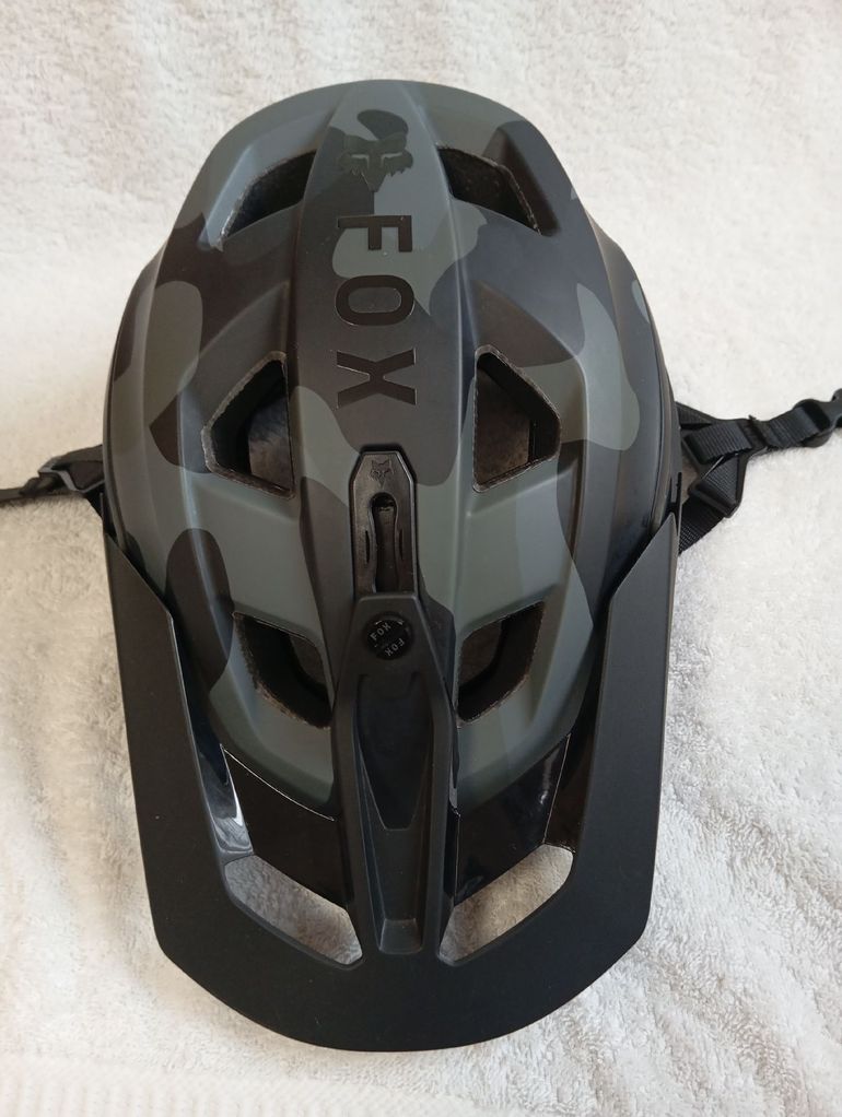 Used Fox Casco Helmet 2026 bike — image 4 of 10