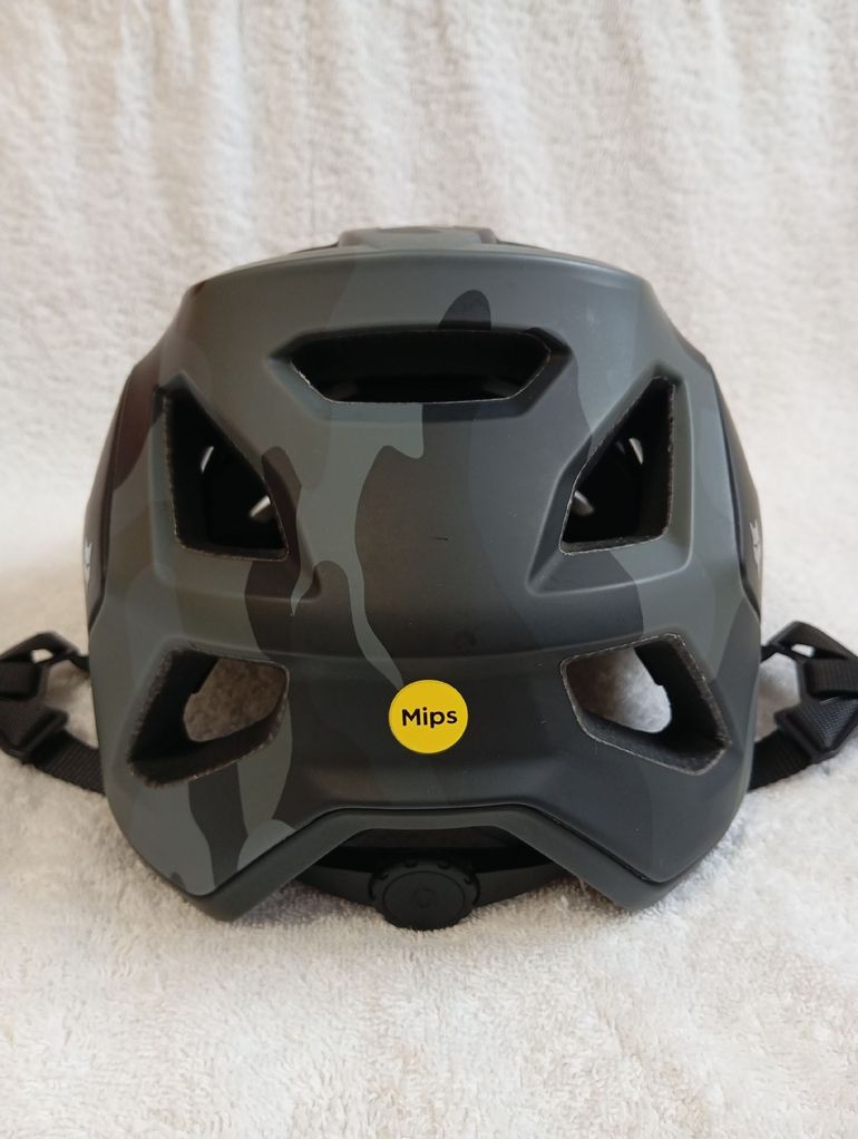 Used Fox Casco Helmet 2026 bike — image 2 of 10