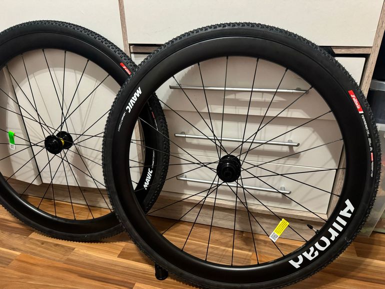 Used Mavic Allroad S Carbon Laufradsatz Gravel 2026 bike — image 6 of 6