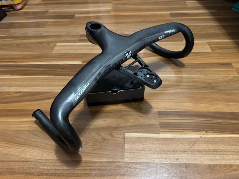 Used Vision Metron 5D Integrated Handlebar 110mm x 420mm bike — image 4 of 5