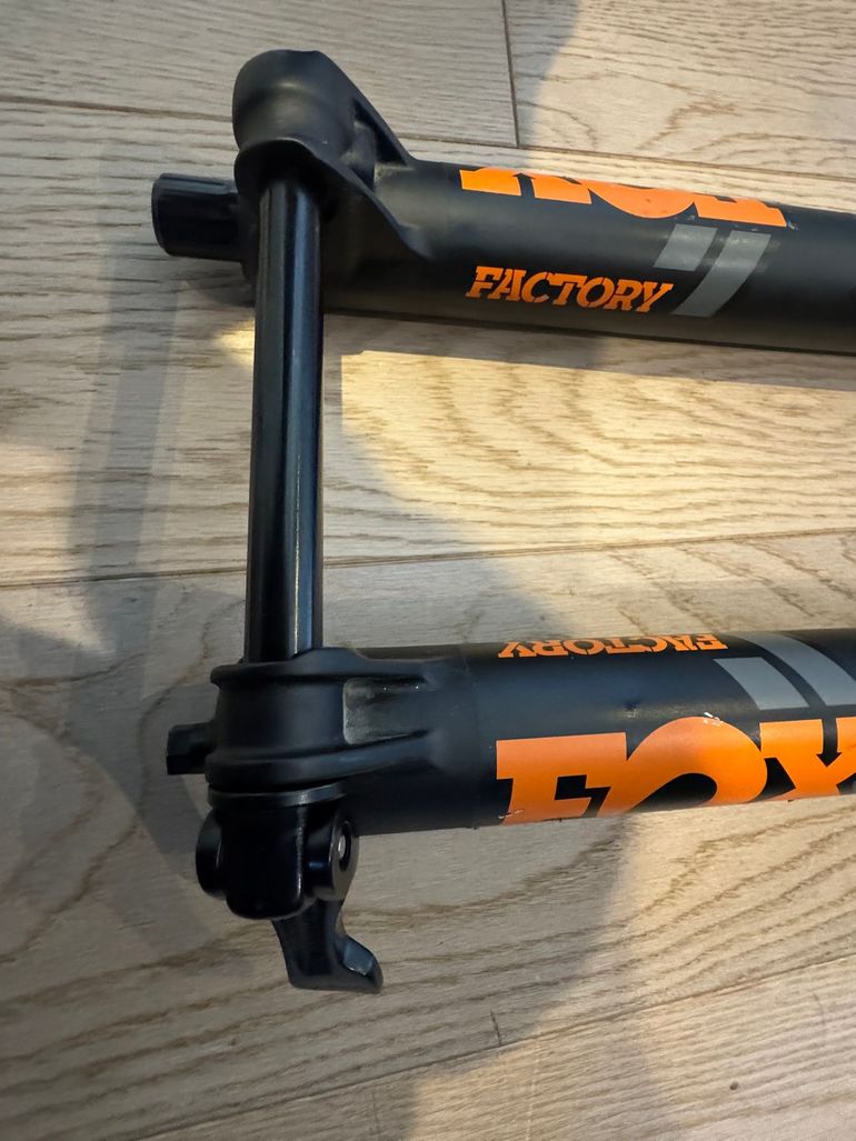 Used Fox Float 36 Kashima 27.5 150mm bike — image 4 of 12