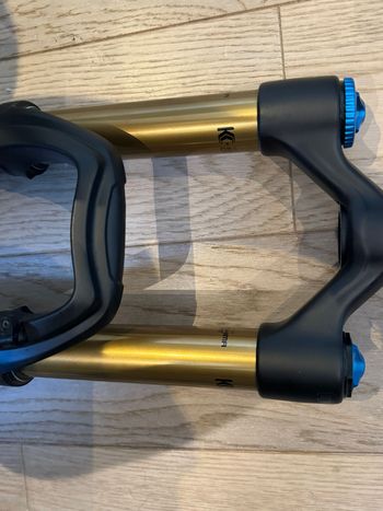 Used Fox Float 36 Kashima 27.5 150mm bike — image 6 of 12