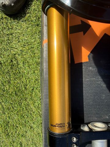Used Fox 40 Factory Fork 2024 bike — image 8 of 11