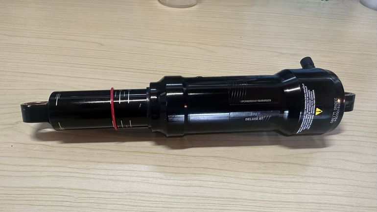 Used RockShox Deluxe RT bike — image 2 of 4