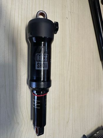 Used RockShox Deluxe Select bike