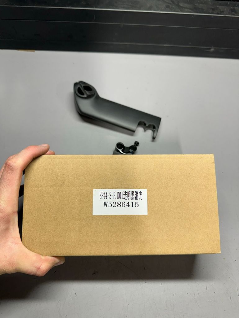 Used Trek Madone Gen 7 Seatpost 2024 bike — image 3 of 3