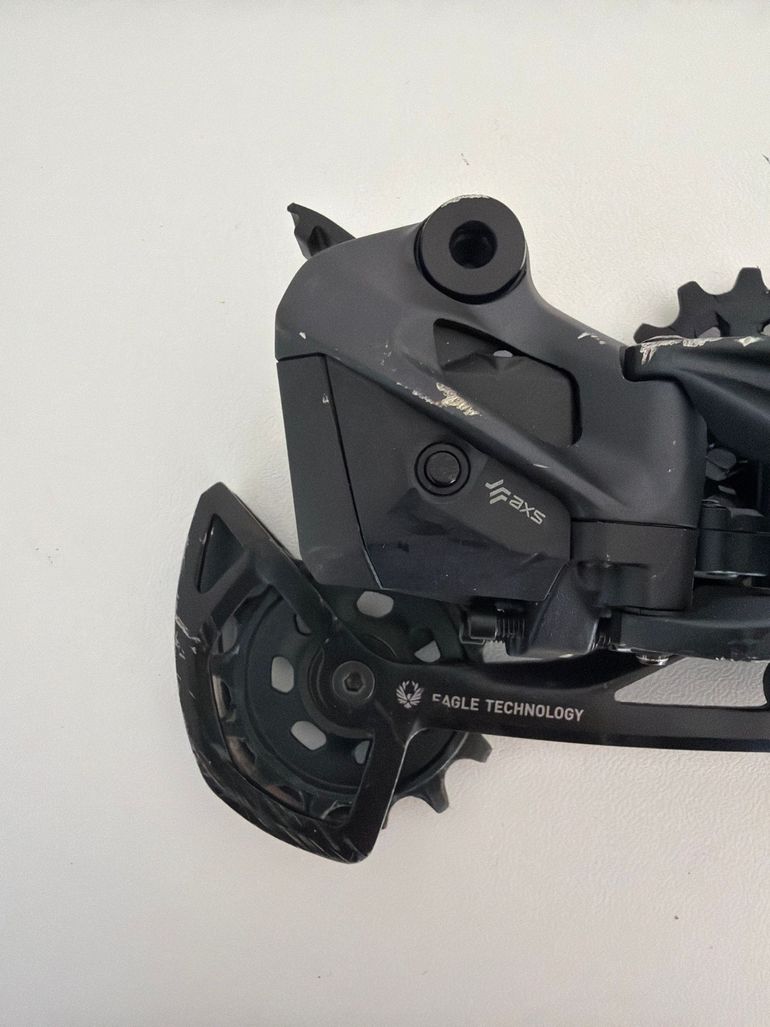 Used Sram GX Eagle AXS 12v bike — image 2 of 6