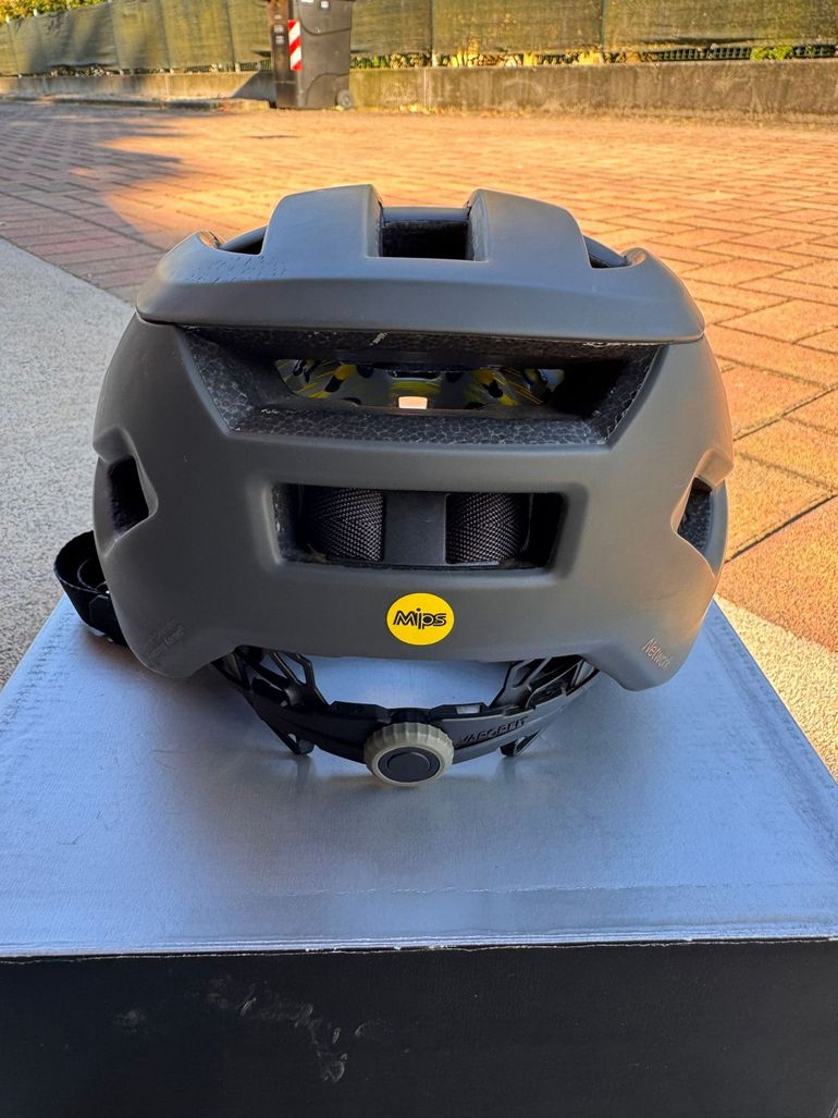 Used Smith Optics Level MIPS Matte Black 2024 bike — image 4 of 5