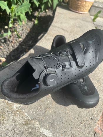 Used Specialized Recon 2.0 MTB Shoe 2026 bike — image 2 of 4