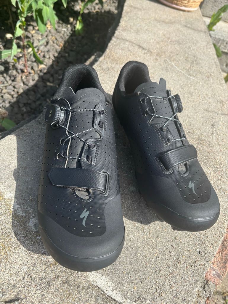 Used Specialized Recon 2.0 MTB Shoe 2026 bike — image 1 of 4