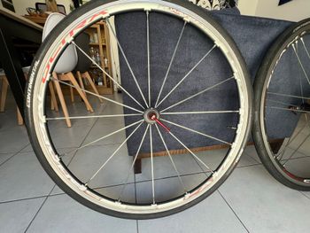 Used Campagnolo Shamal Ultra 2 way fit bike — image 2 of 8