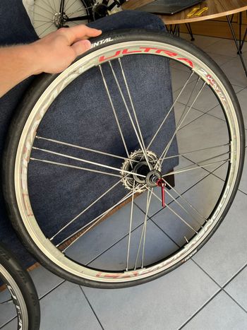 Used Campagnolo Shamal Ultra 2 way fit bike — image 5 of 8