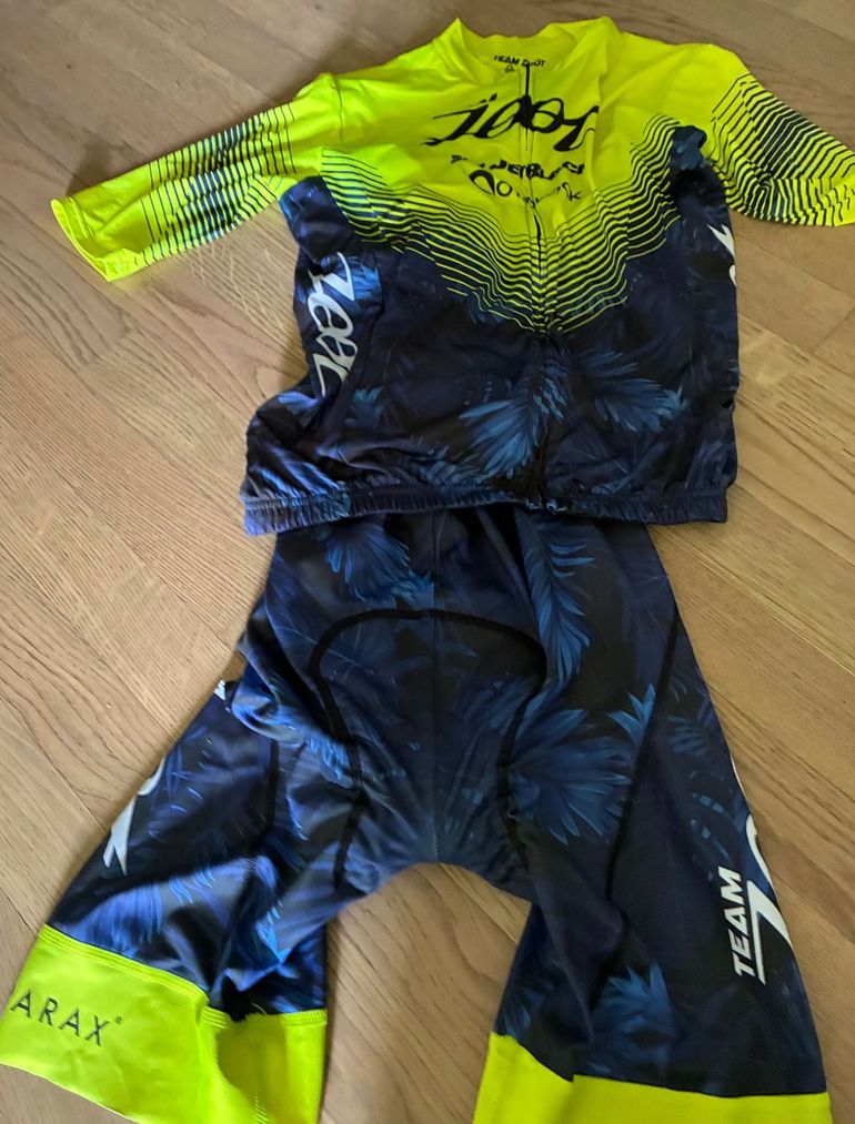Used Zoot TeamEurope Radtrikot und Bibshort bike — image 11 of 13