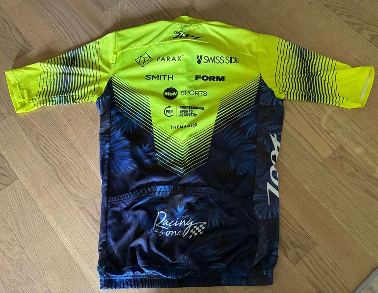 Used Zoot TeamEurope Radtrikot und Bibshort bike — image 2 of 13