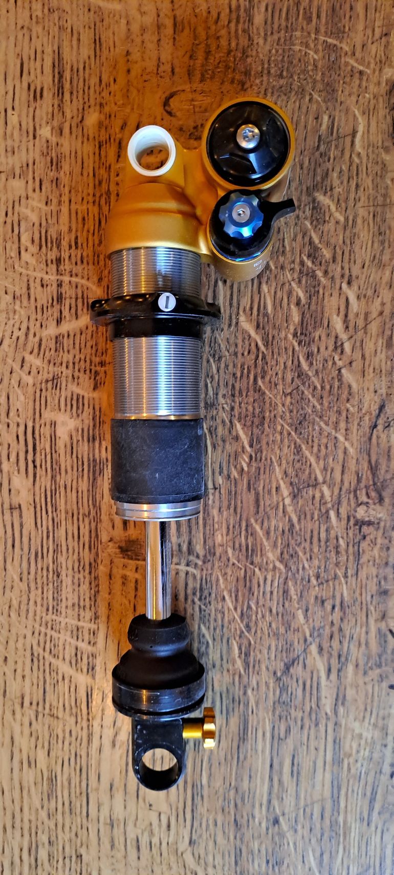 Used Öhlins TTX22m. Coil 230x65 bike — image 1 of 2